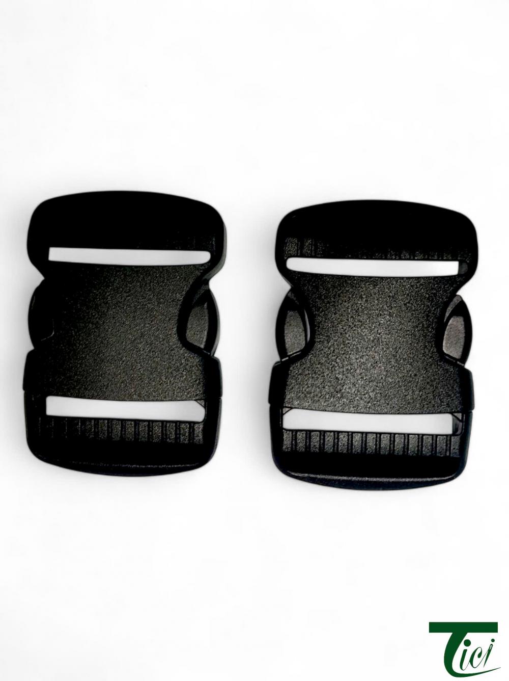 Plastic Buckle 004